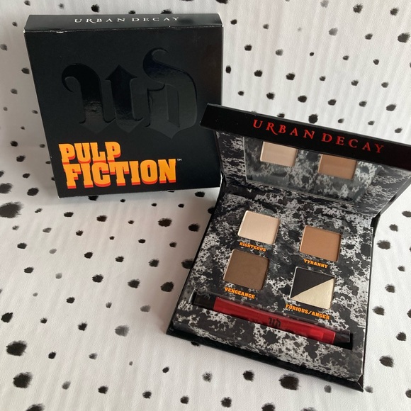 Urban Decay Pulp Fiction Mrs. Mia Wallace Eyeshadow Palette Rare New In Box - Picture 8 of 12